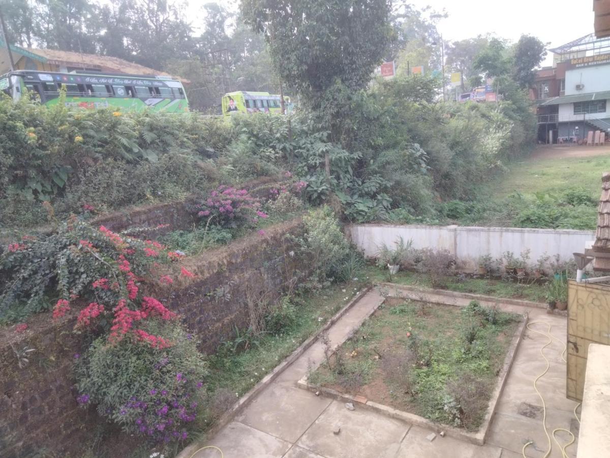 Prashanth Family Homestay มาดิเครี ภายนอก รูปภาพ